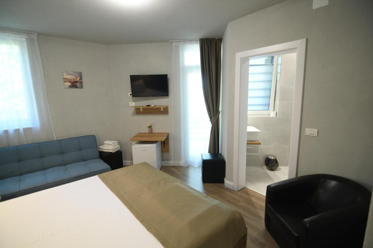 Octogon Hotel Băile Felix Buitenkant foto